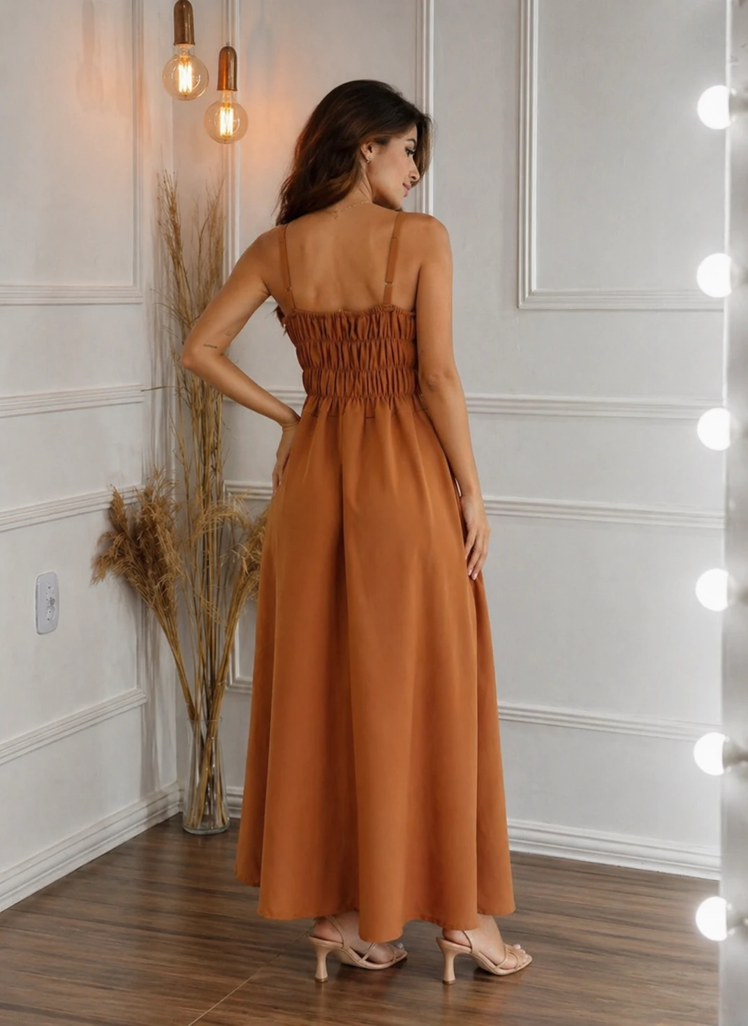 Vestido terracota com costas em lastex e amarração frontal ou traseira
